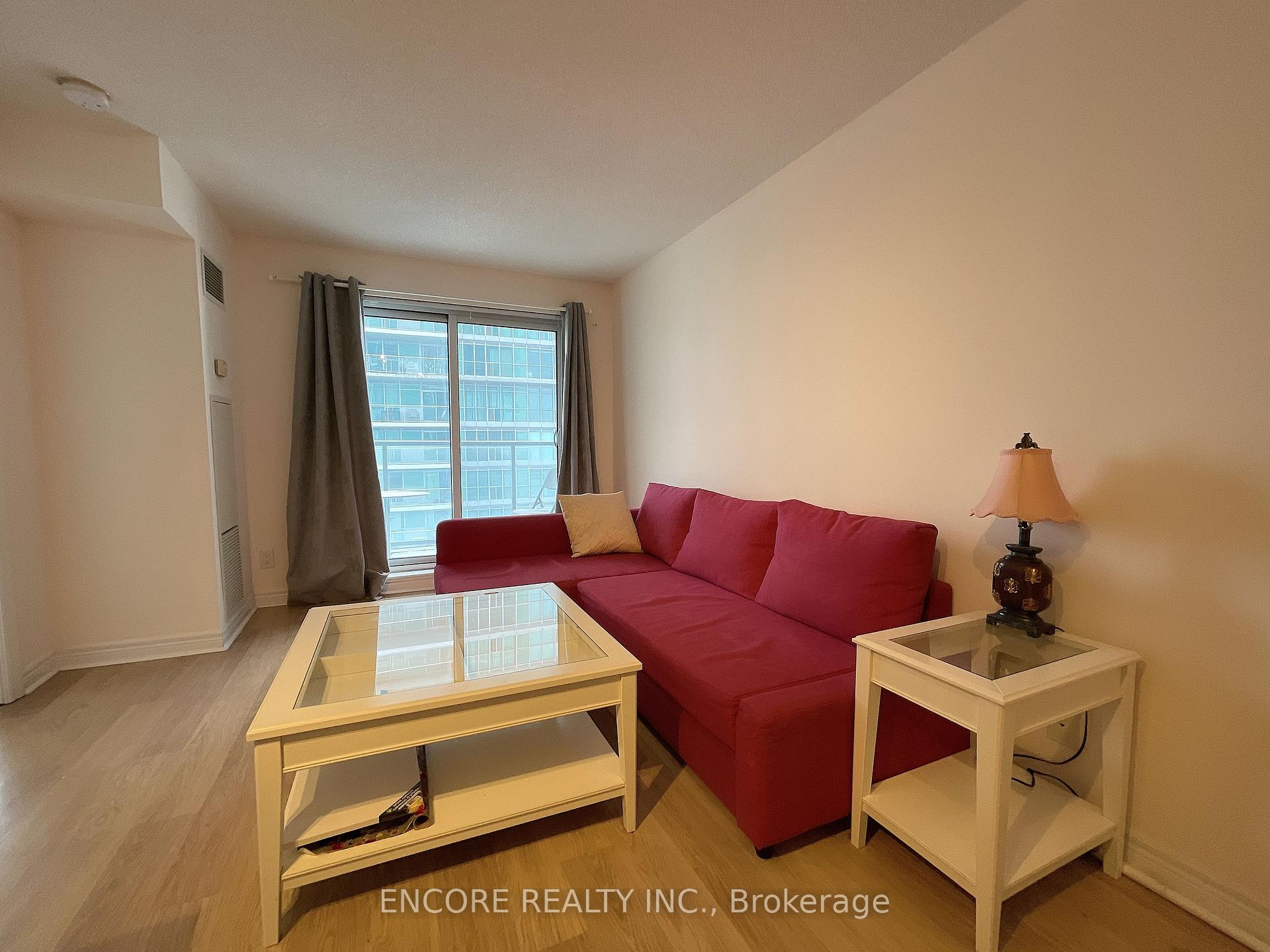 2 Bedrooms Condo at 70 Town Centre, Toronto For sale