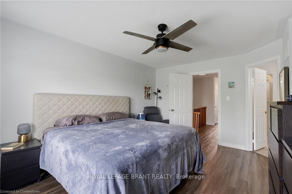 3 Bedrooms Condo at 6995 Glory, Mississauga For sale