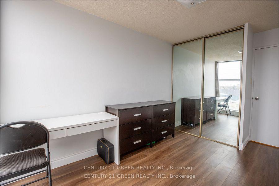 5 Bedrooms Condo at 366 The East Mall, Toronto For sale