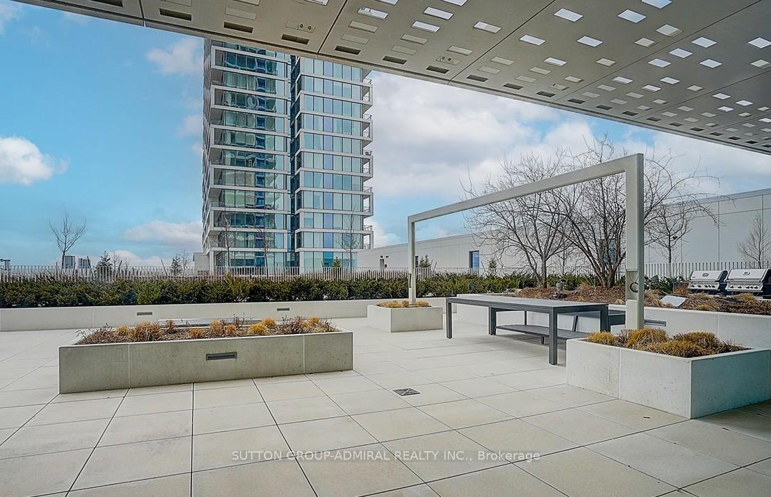 3 Bedrooms Condo at 950 Portage, Vaughan For sale