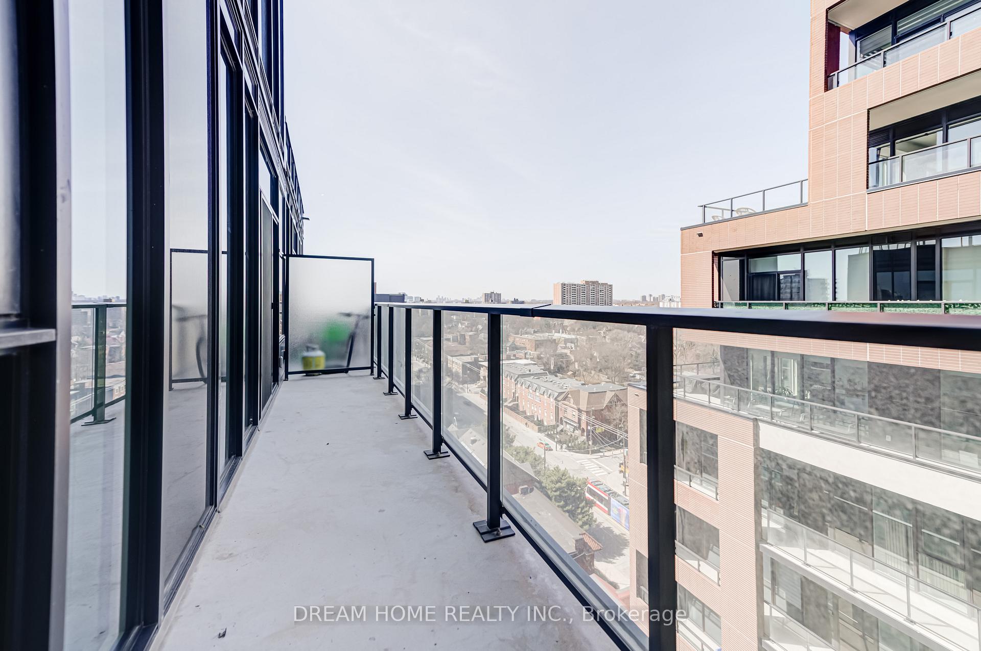 1 Bedroom Condo at 270 Dufferin,  Toronto For sale