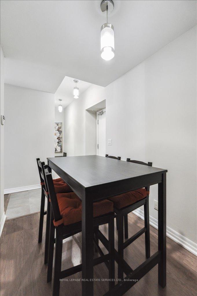 1 Bedroom Condo at 1940 Ironstone, Burlington For sale