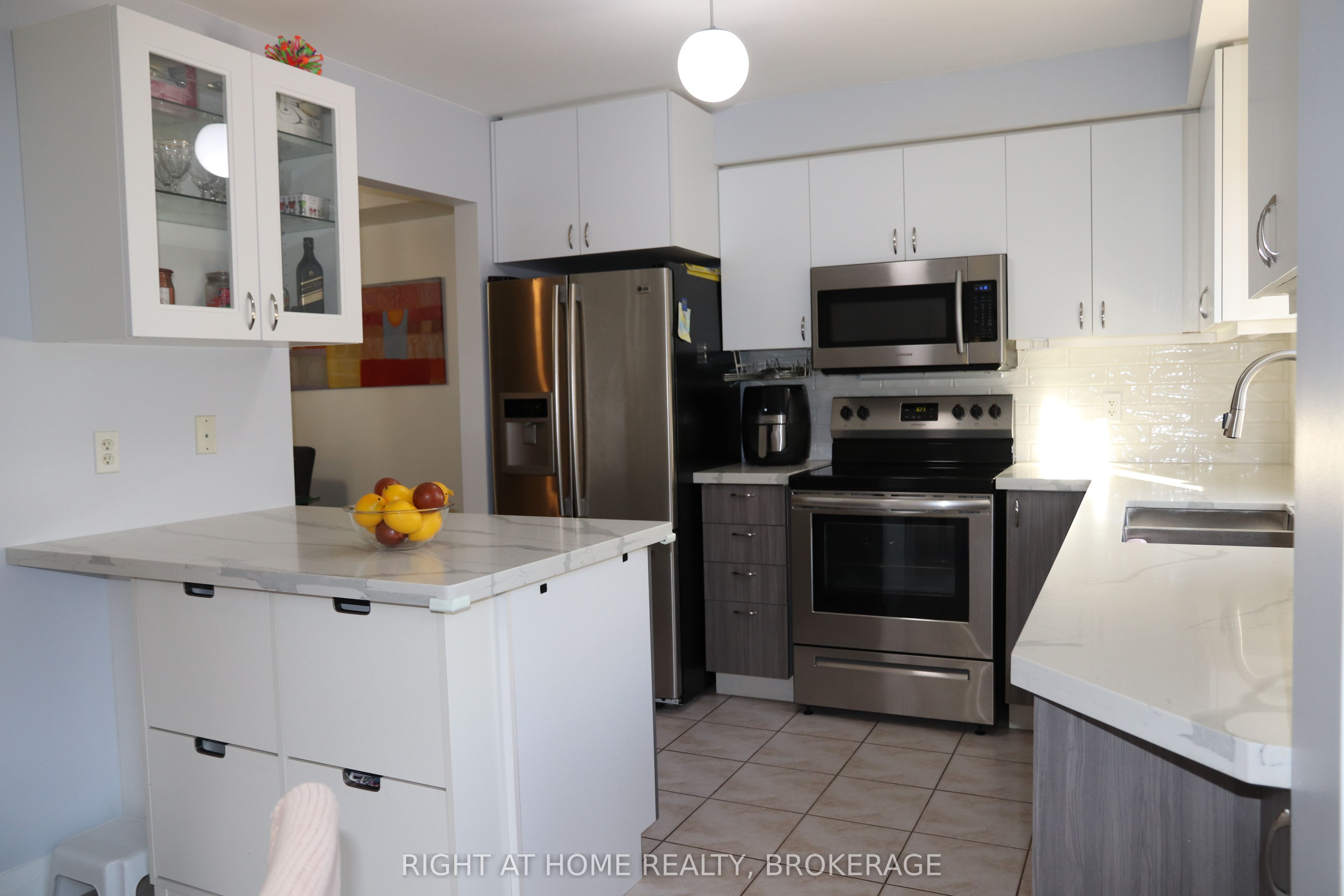 1317 Cartmer Way, Milton, ON L9T 6J9