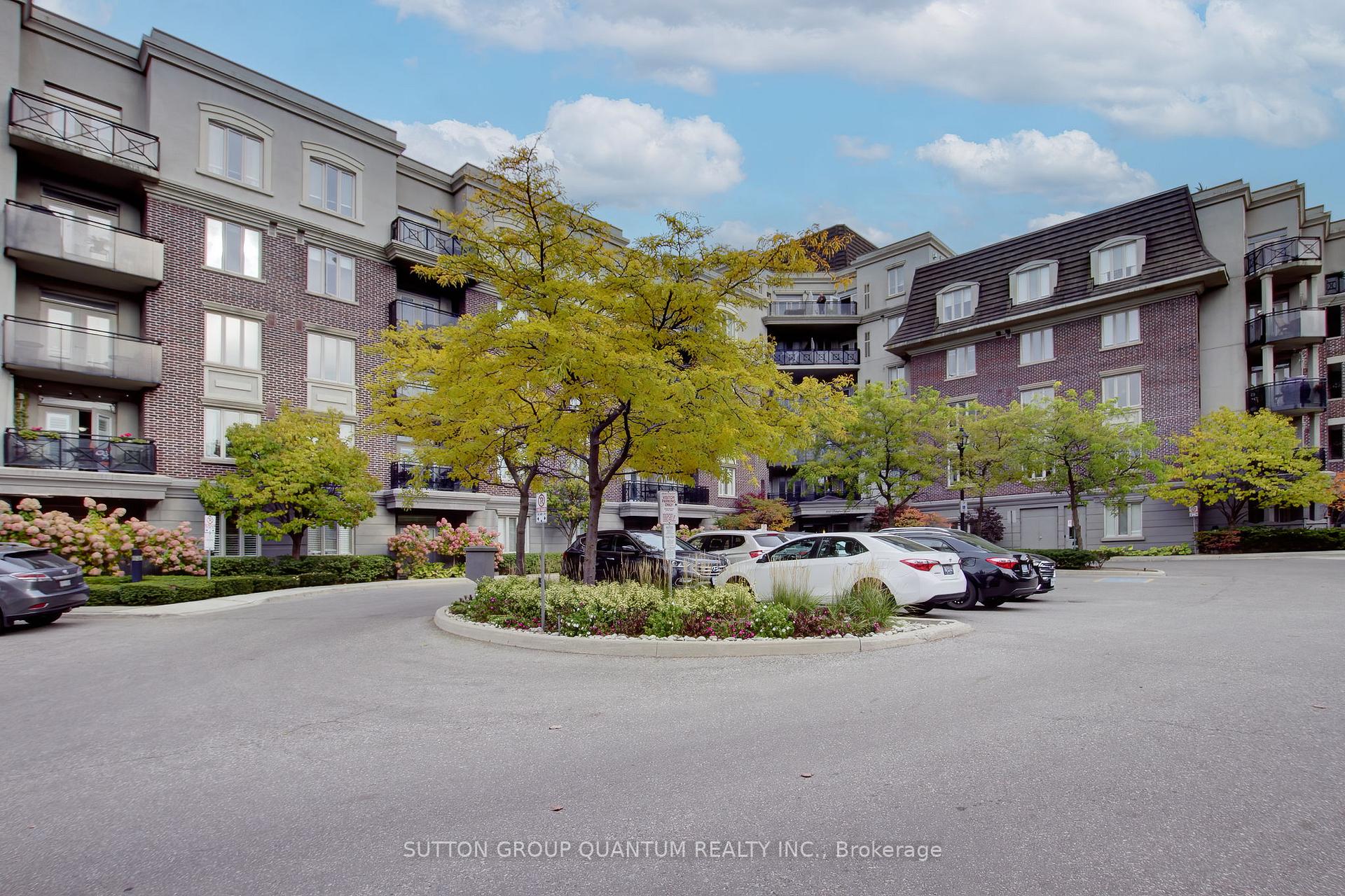 2 Bedrooms Condo at 245 Dalesford, Toronto For sale