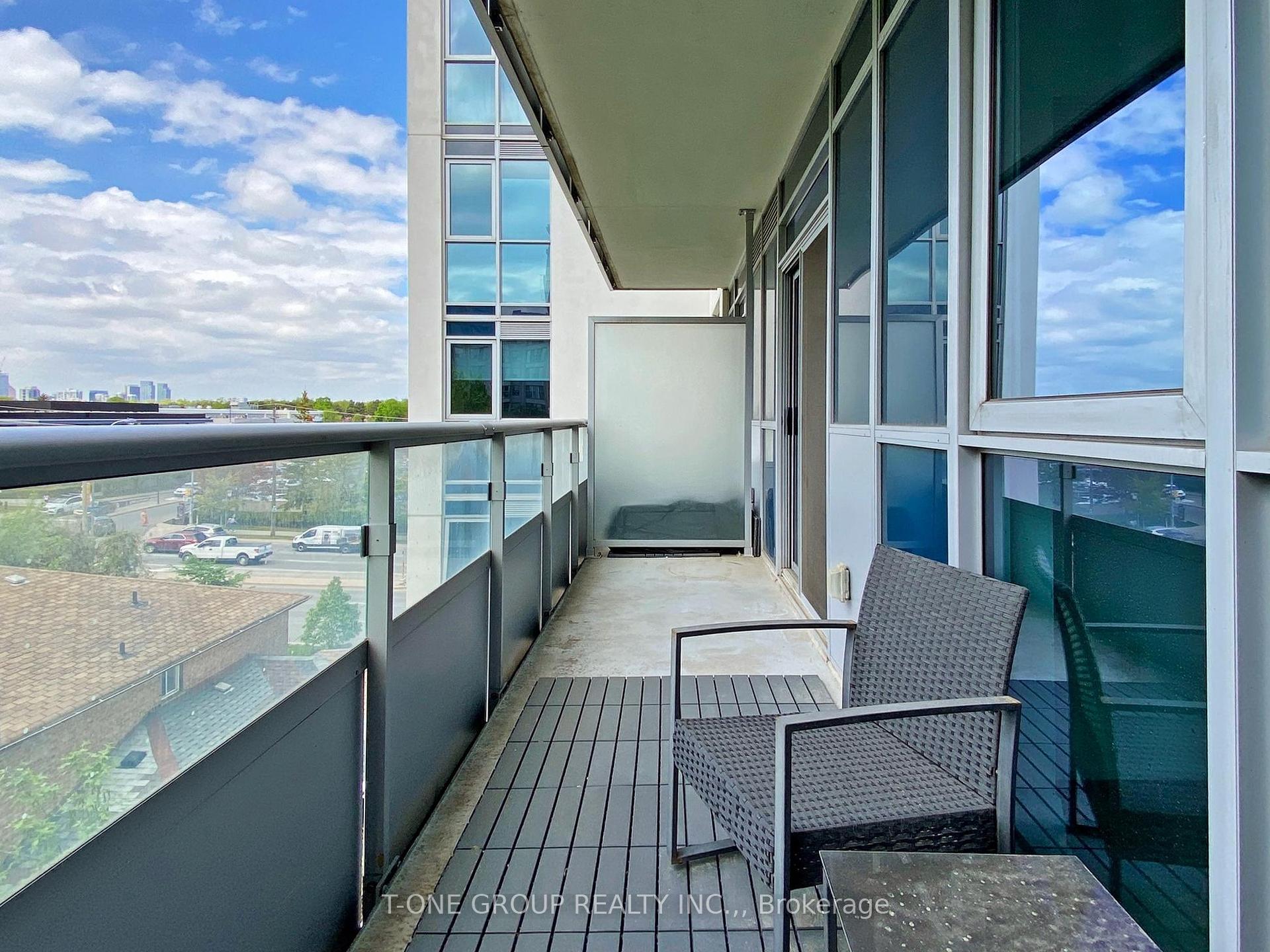 2 Bedrooms Condo at 591 Sheppard, Toronto For sale