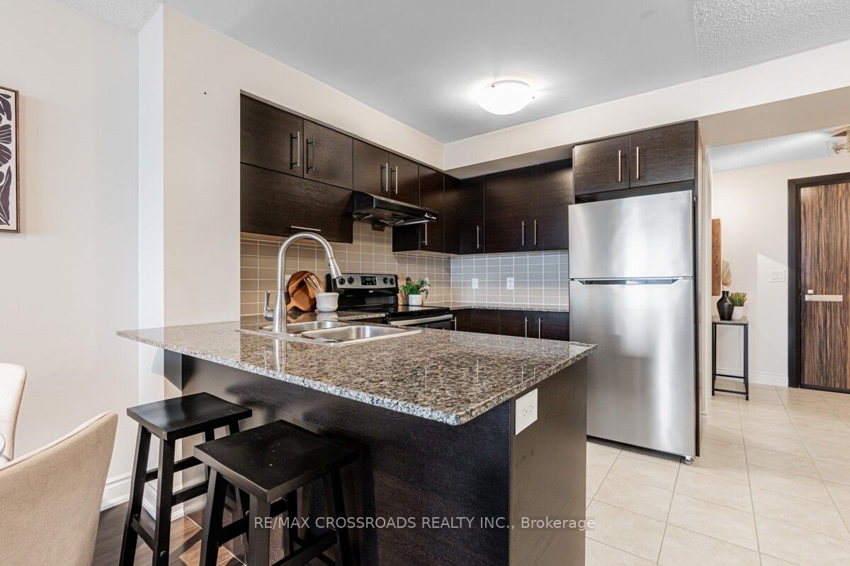 253 South Park Road, #909