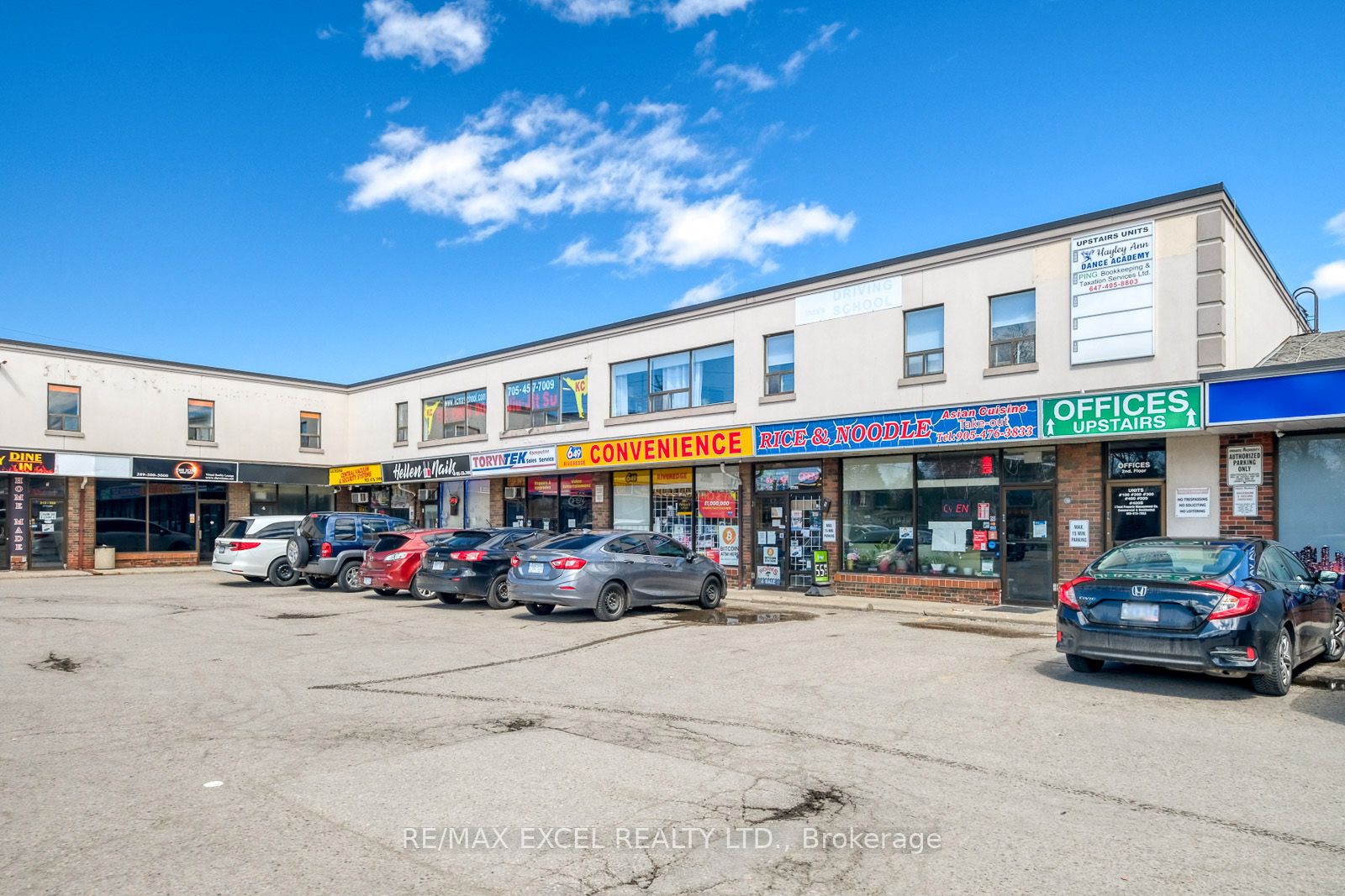 213 The Queensway Road S, #9