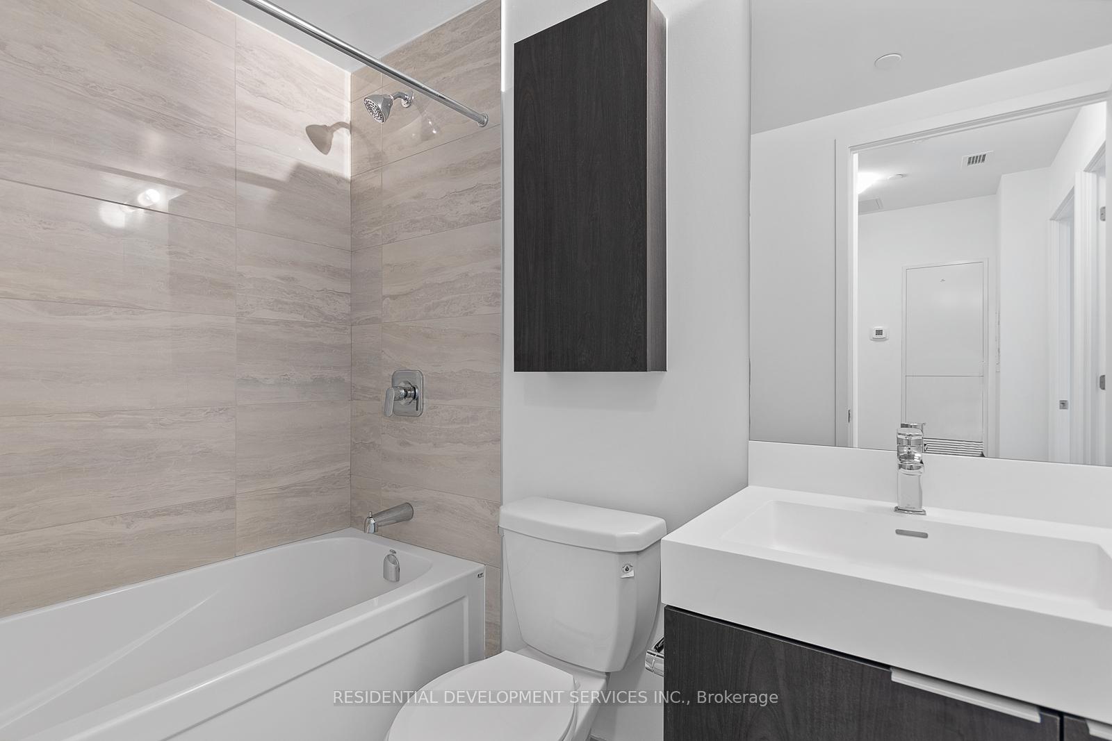 3 Bedrooms Condo at 3100 Keele,  Toronto For sale