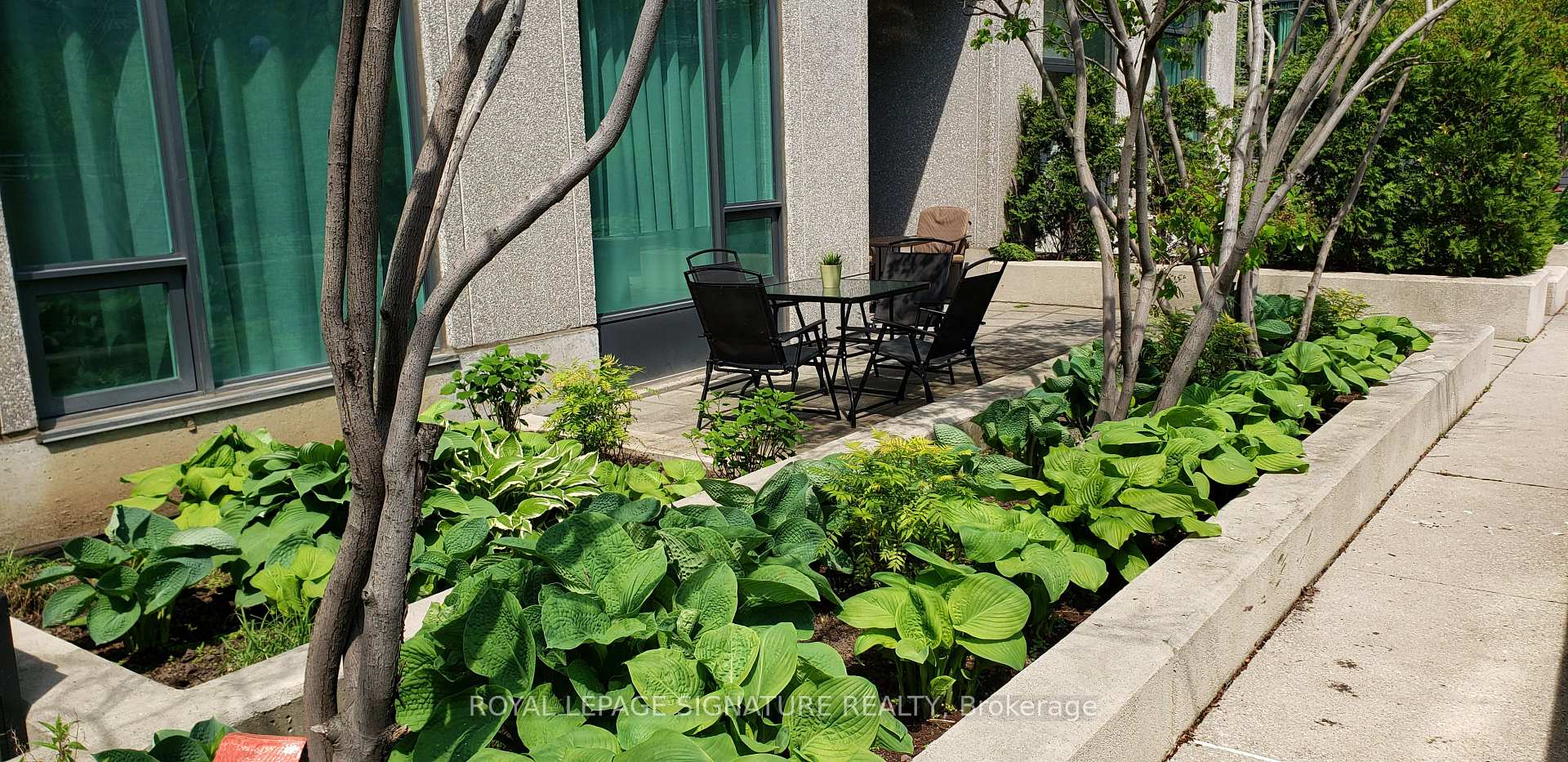 2 Bedrooms Condo at 231 Fort York,  Toronto For sale