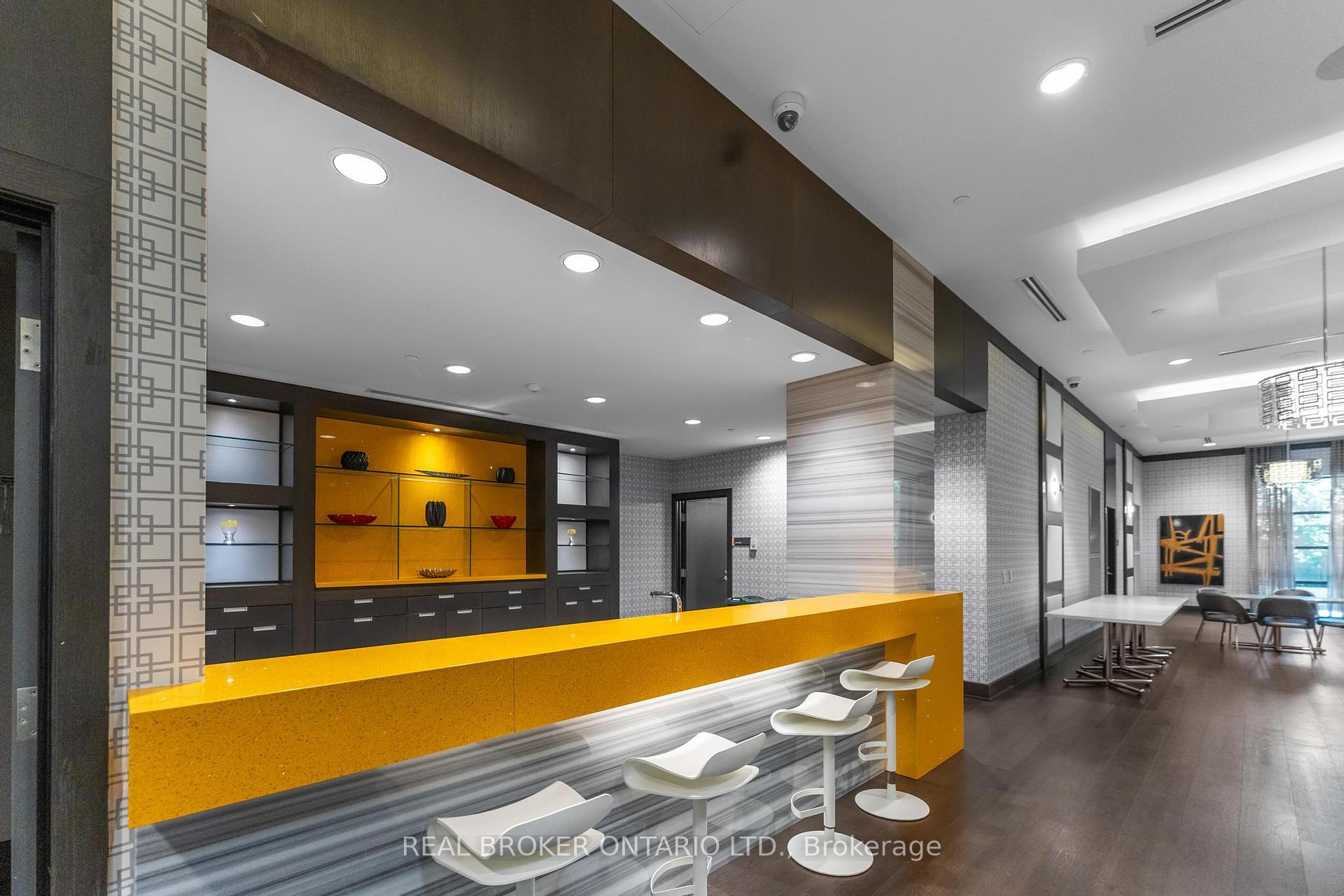 2 Bedrooms Condo at 55 Ann O’reilly, Toronto For sale