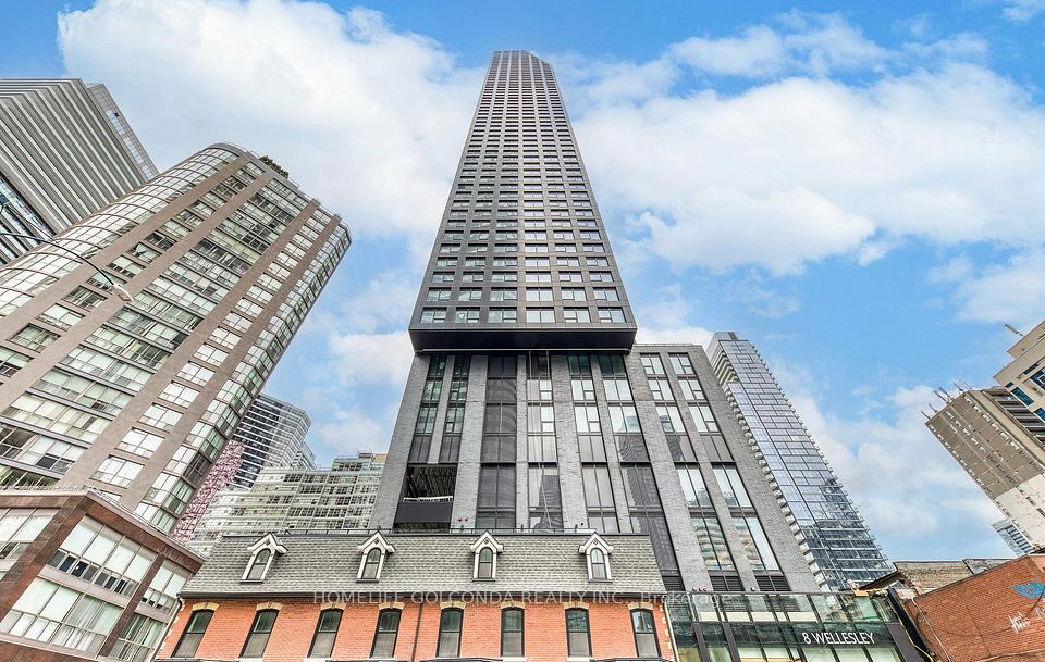 8 Wellesley Street