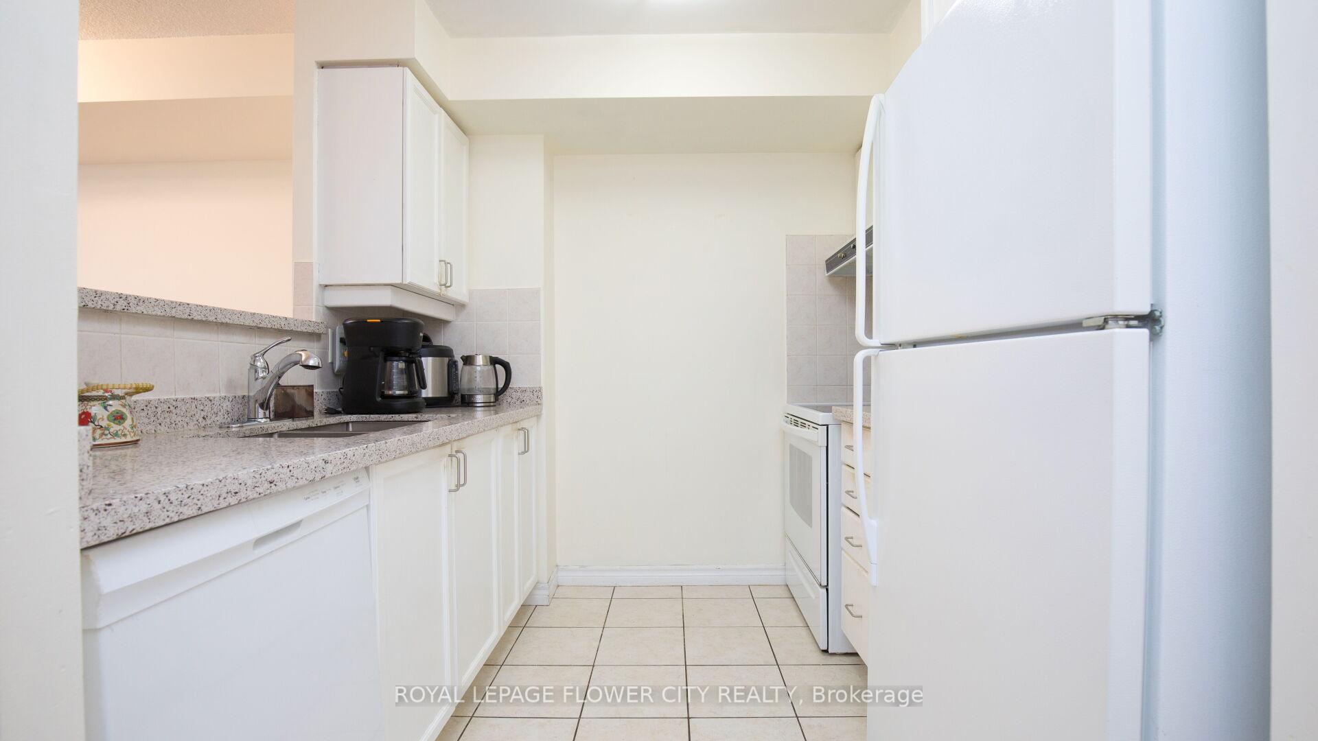 2 Bedrooms Condo at 700 Humberwood, Toronto For sale