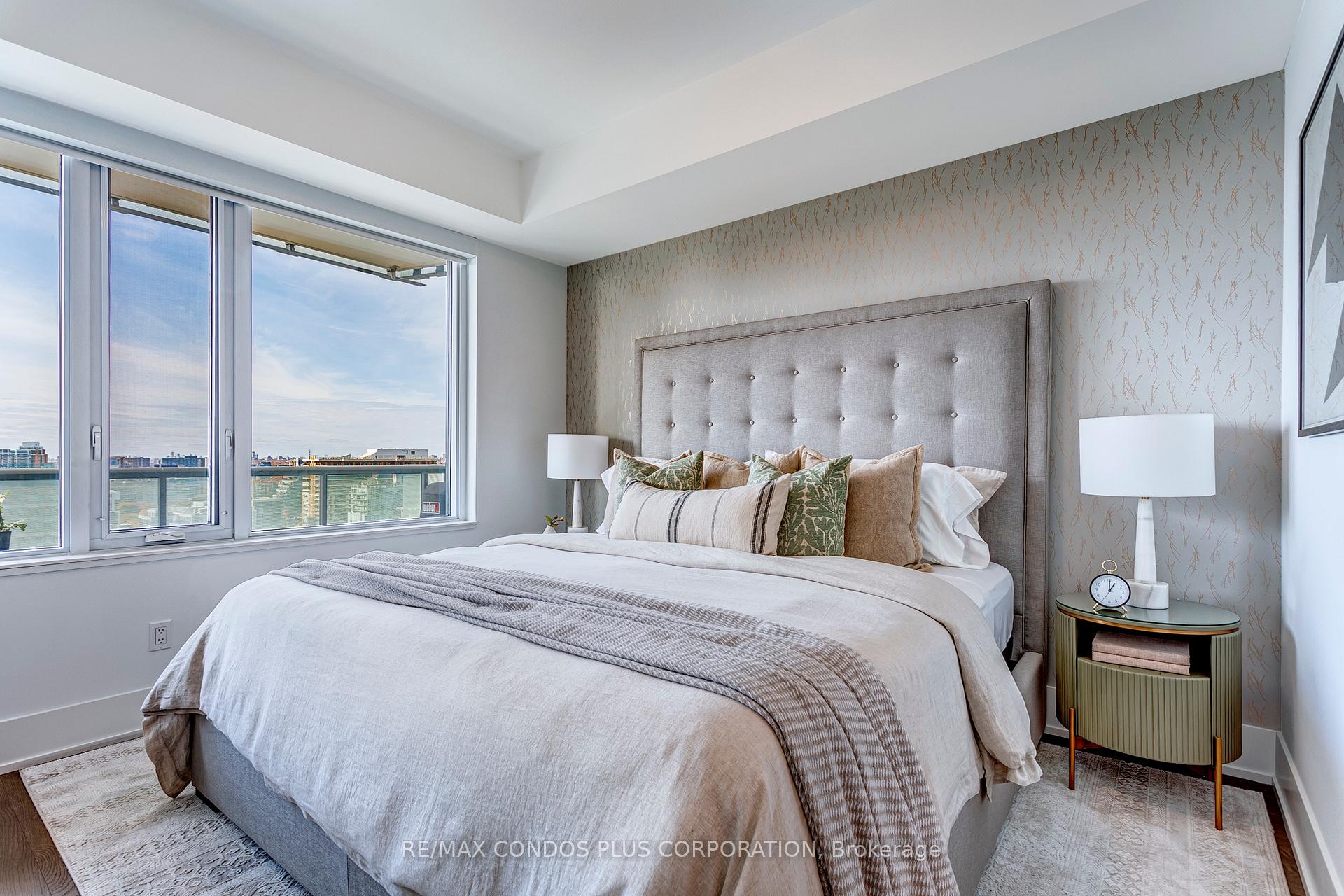2 Bedrooms Condo at 480 Front, Toronto For sale