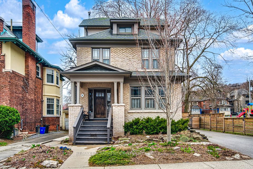 5 Mapleside