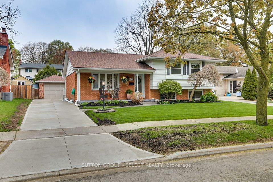 1528 Glenora