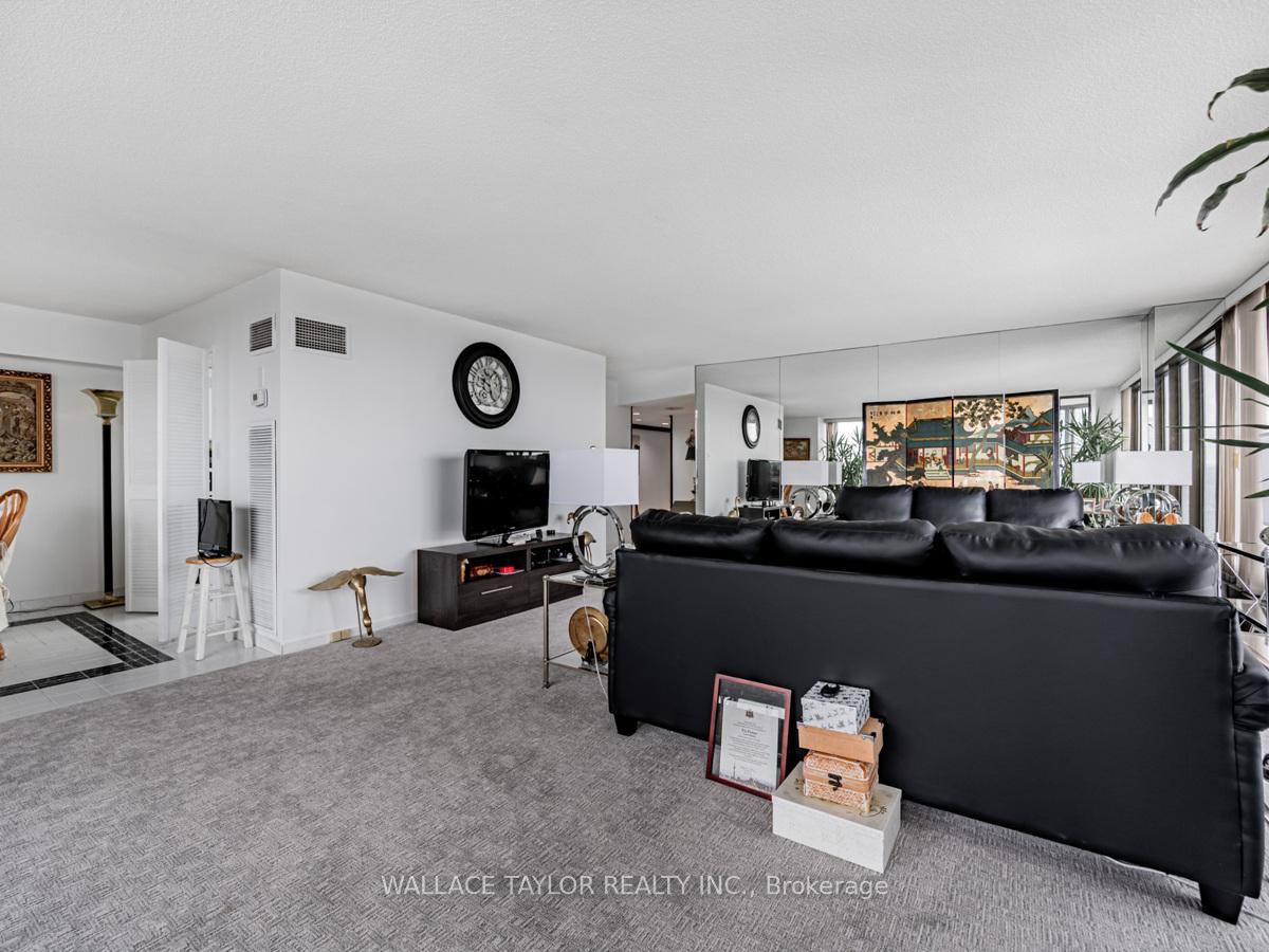 2 Bedrooms Condo at 2045 Lake Shore,  Toronto For sale