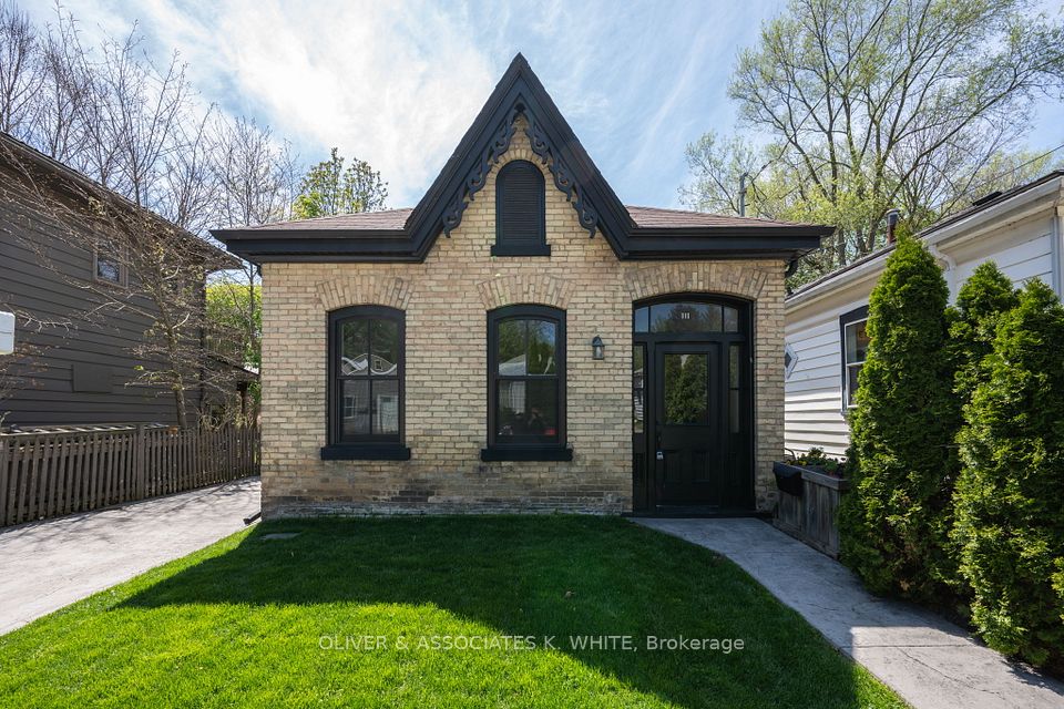 111 Clarence