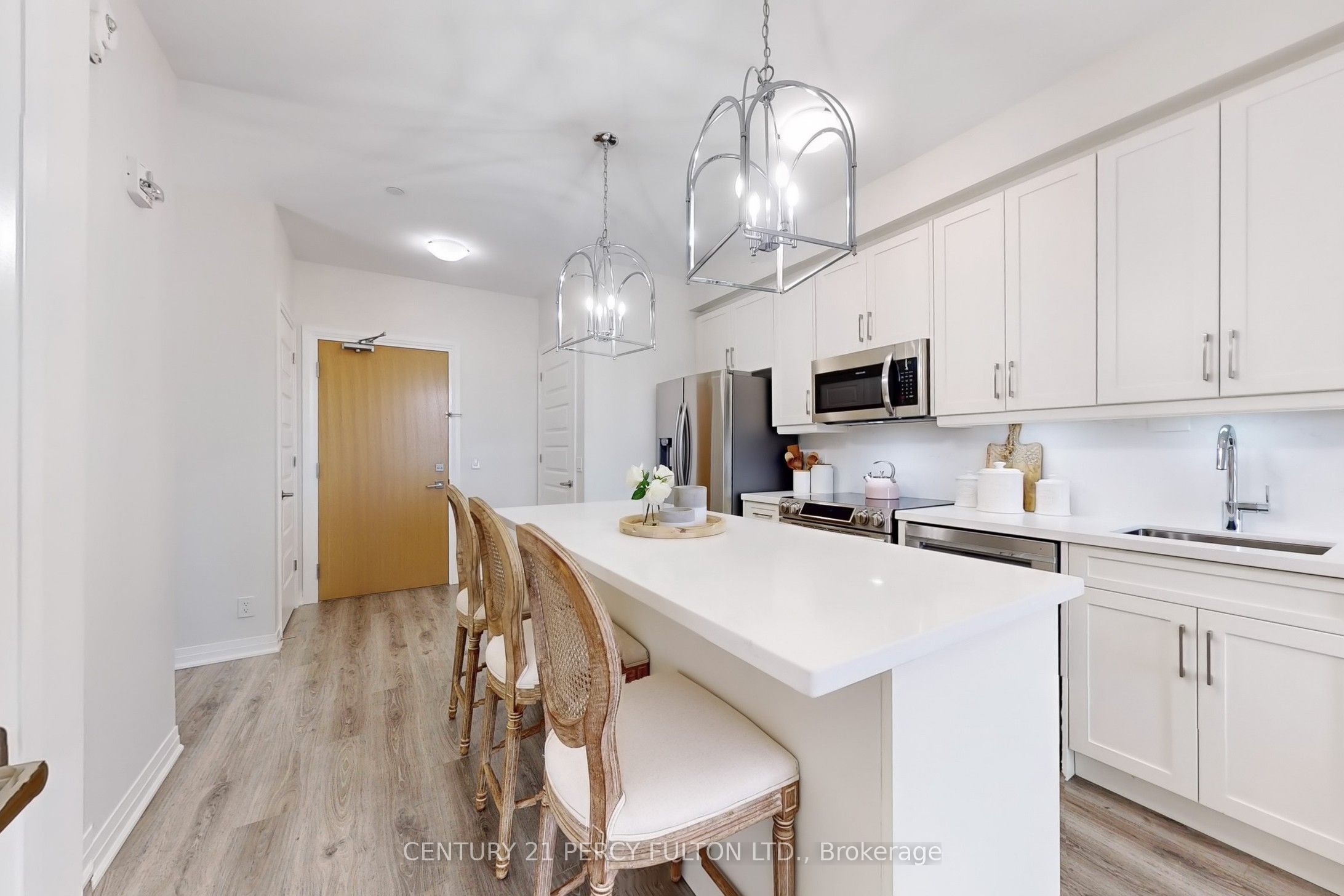 128 Grovewood Common, #320