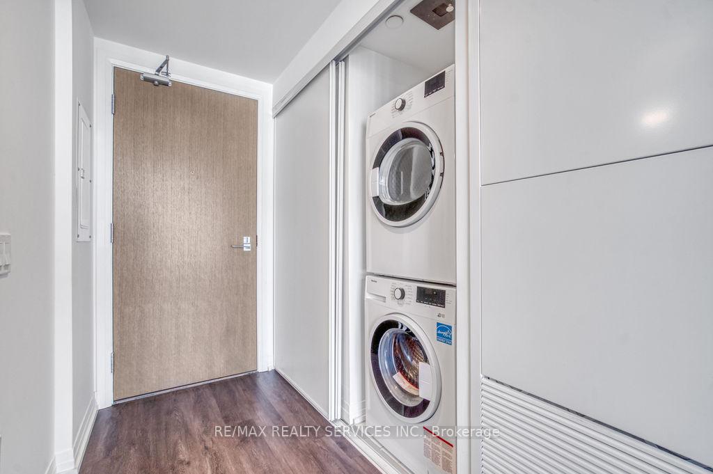 Condo at 251 Jarvis, Toronto For sale