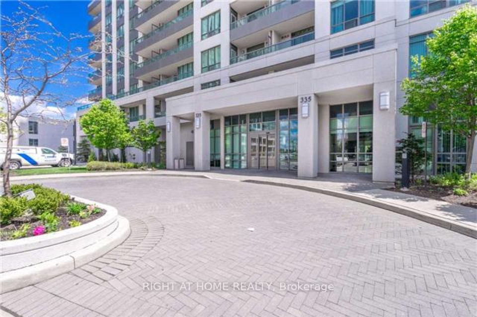 #208 - 335 Rathburn Road, Mississauga, ON L5B 0C8