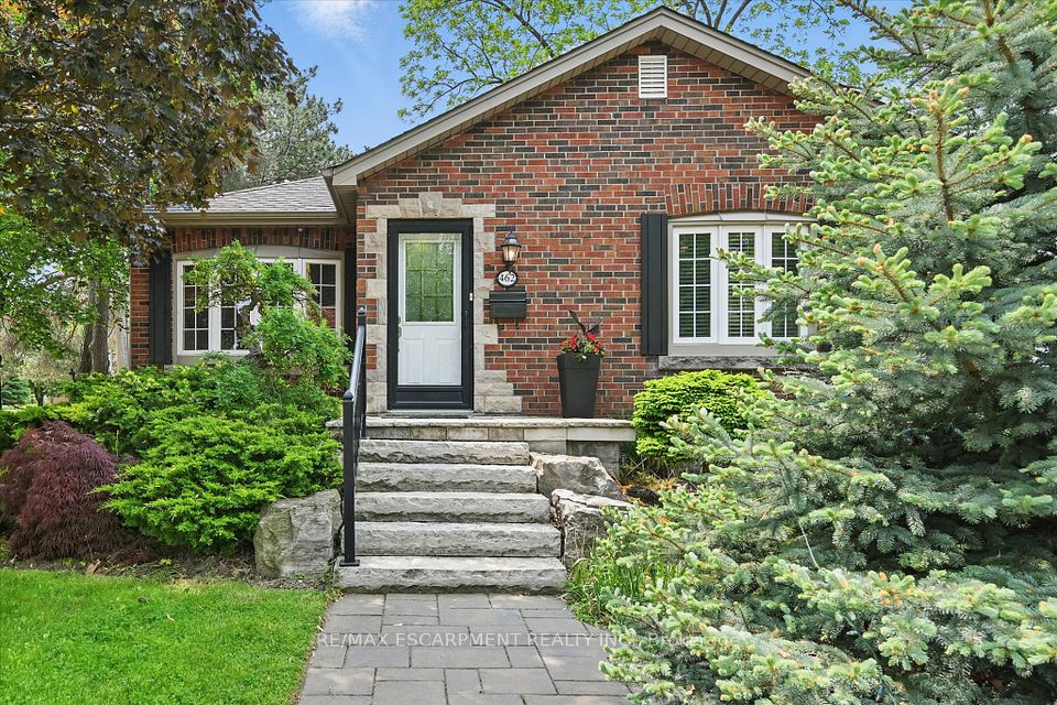 462 Woodland