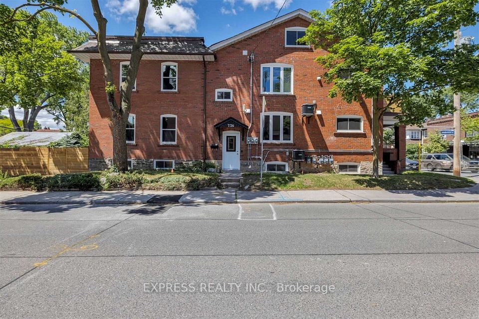 726 Windermere