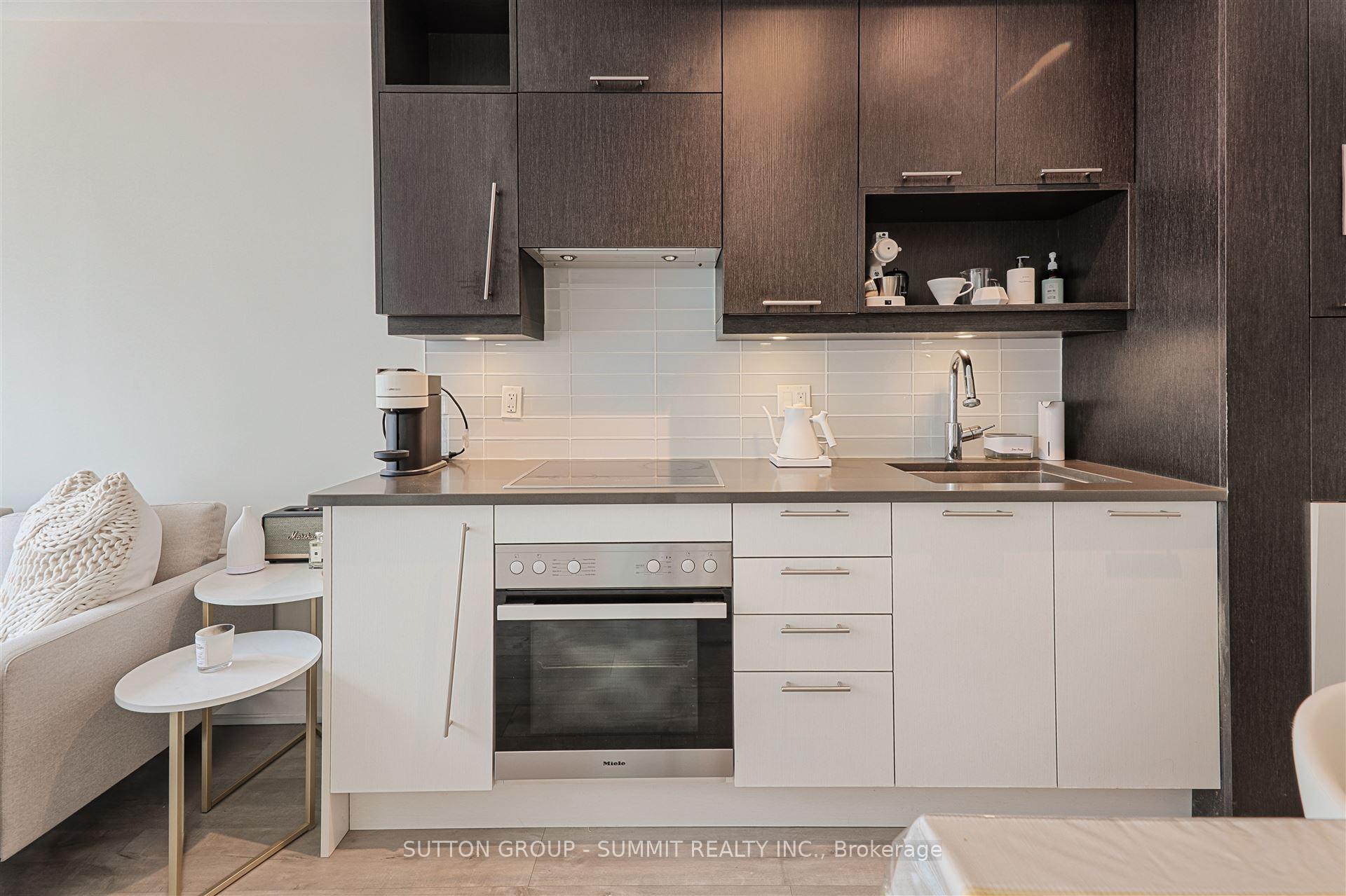 1 Bedroom Condo at 30 NELSON, Toronto For sale