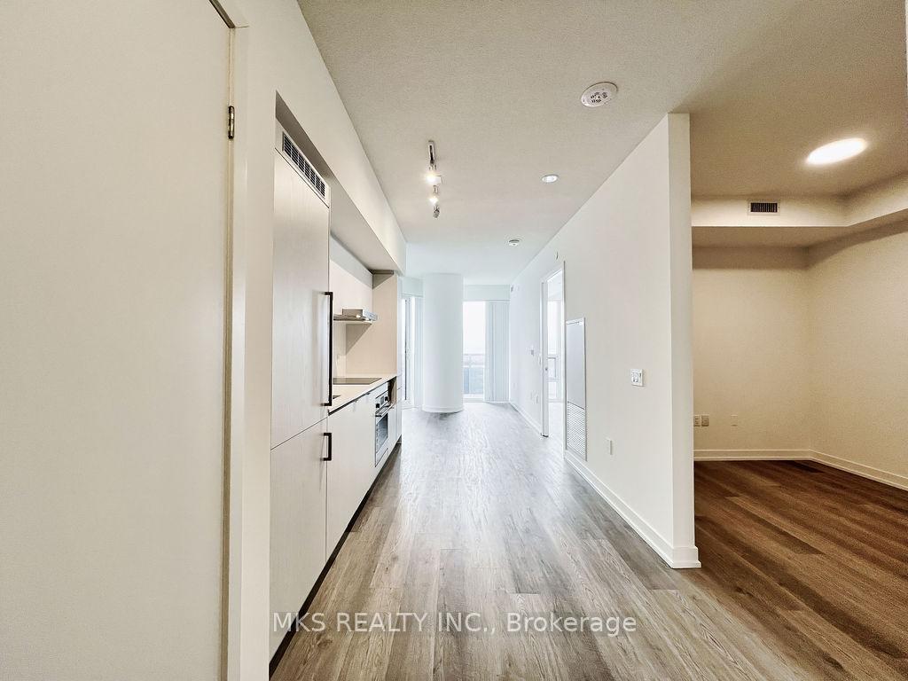 2 Bedrooms Condo at 55 Cooper,  Toronto For sale