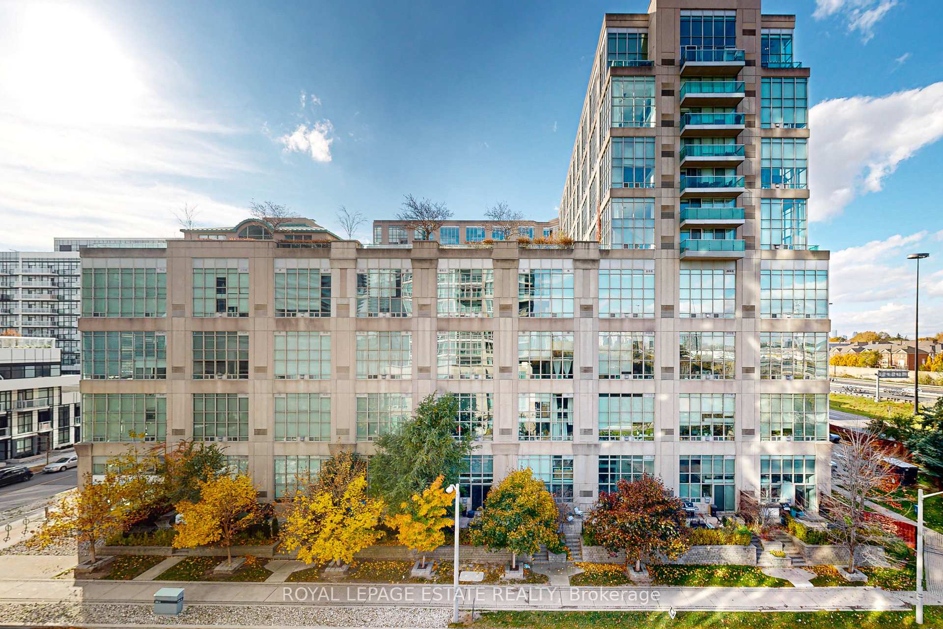 2 Bedrooms Condo at 185 Legion,  Toronto For sale