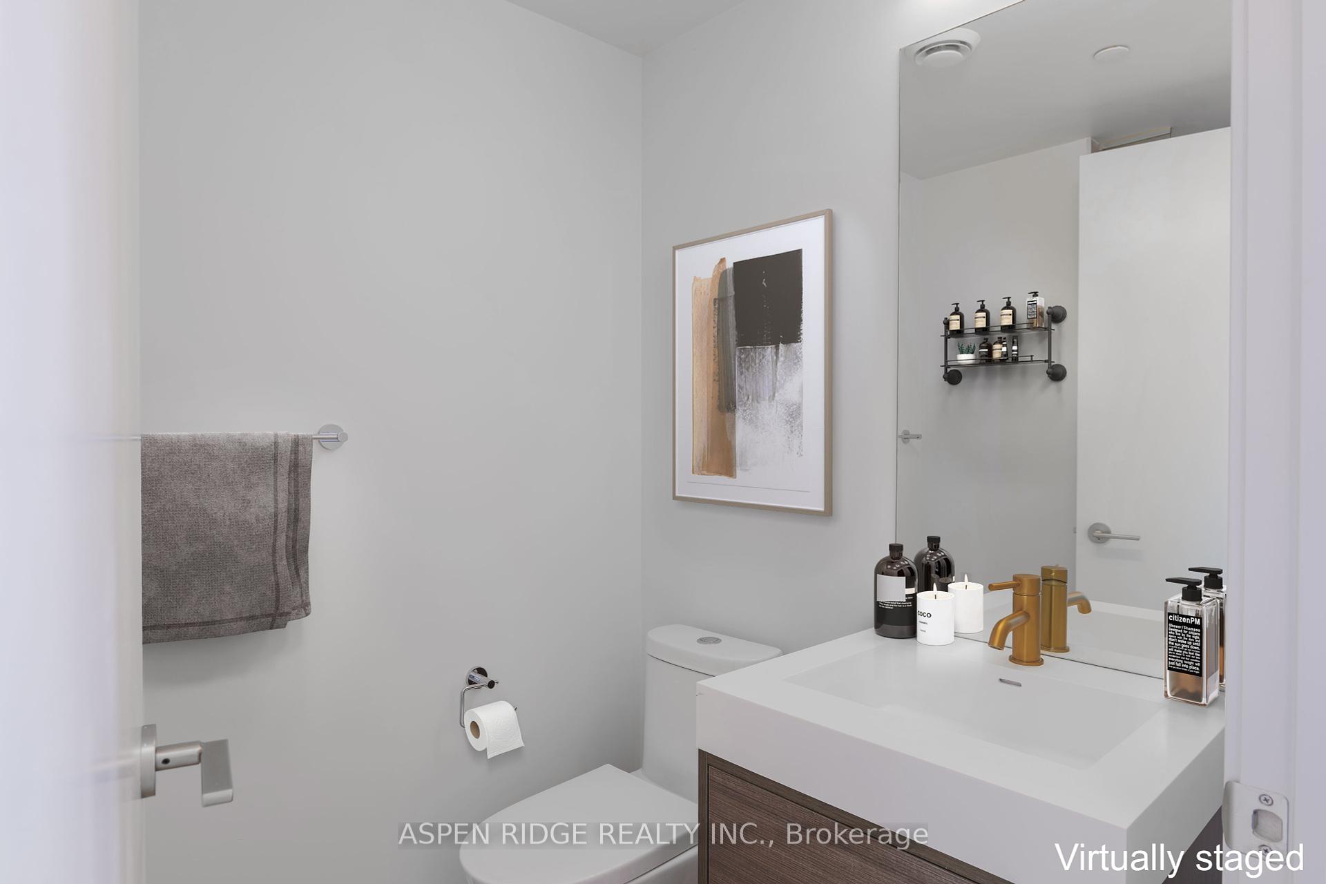 3 Bedrooms Condo at 9 Tecumseth,  Toronto For sale