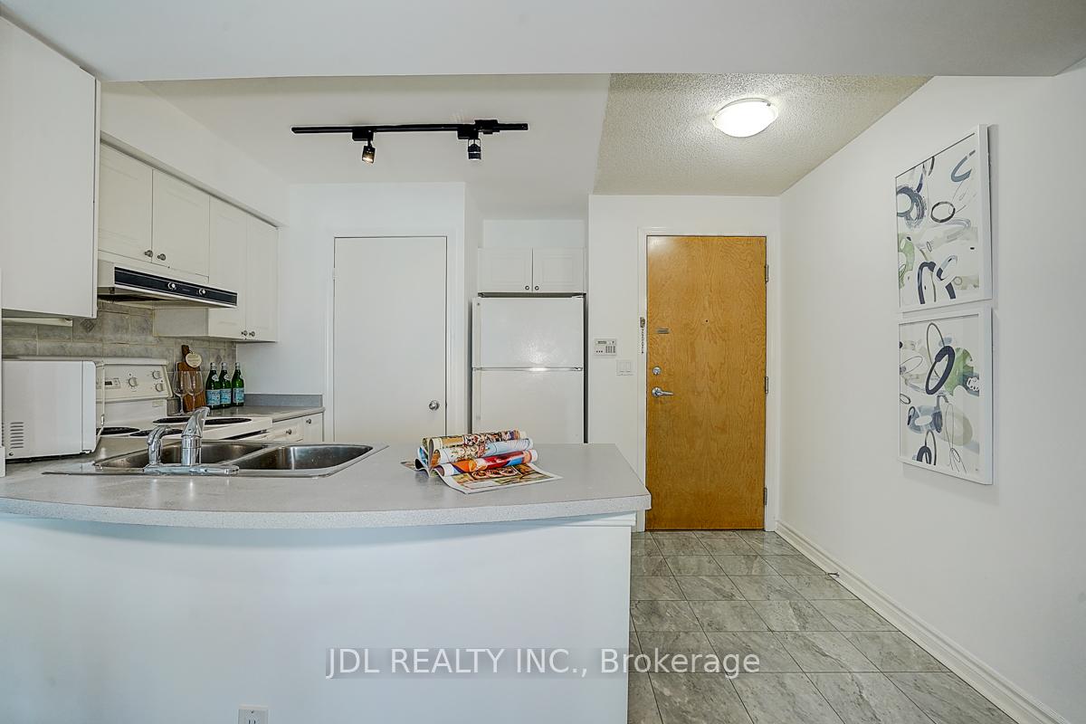 1 Bedroom Condo at 600 Queens, Toronto For sale