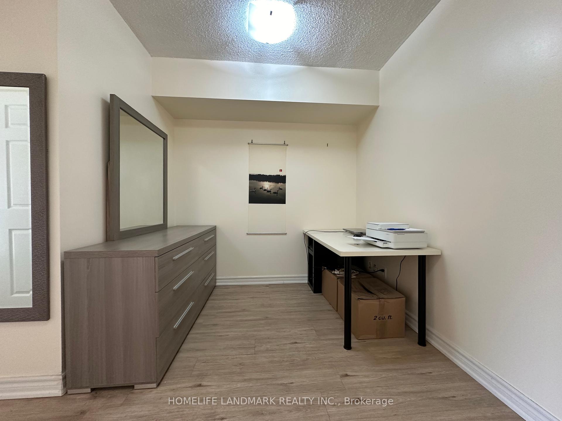 3 Bedrooms Condo at 3043 Finch,  Toronto For sale