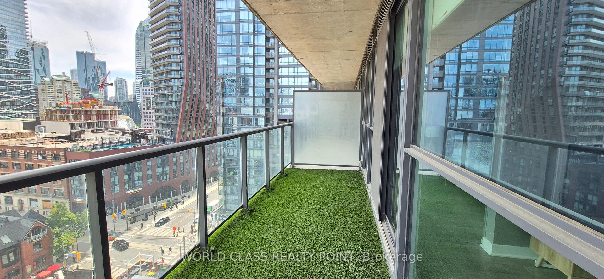 1 Bedroom Condo at 290 Adelaide, Toronto For sale
