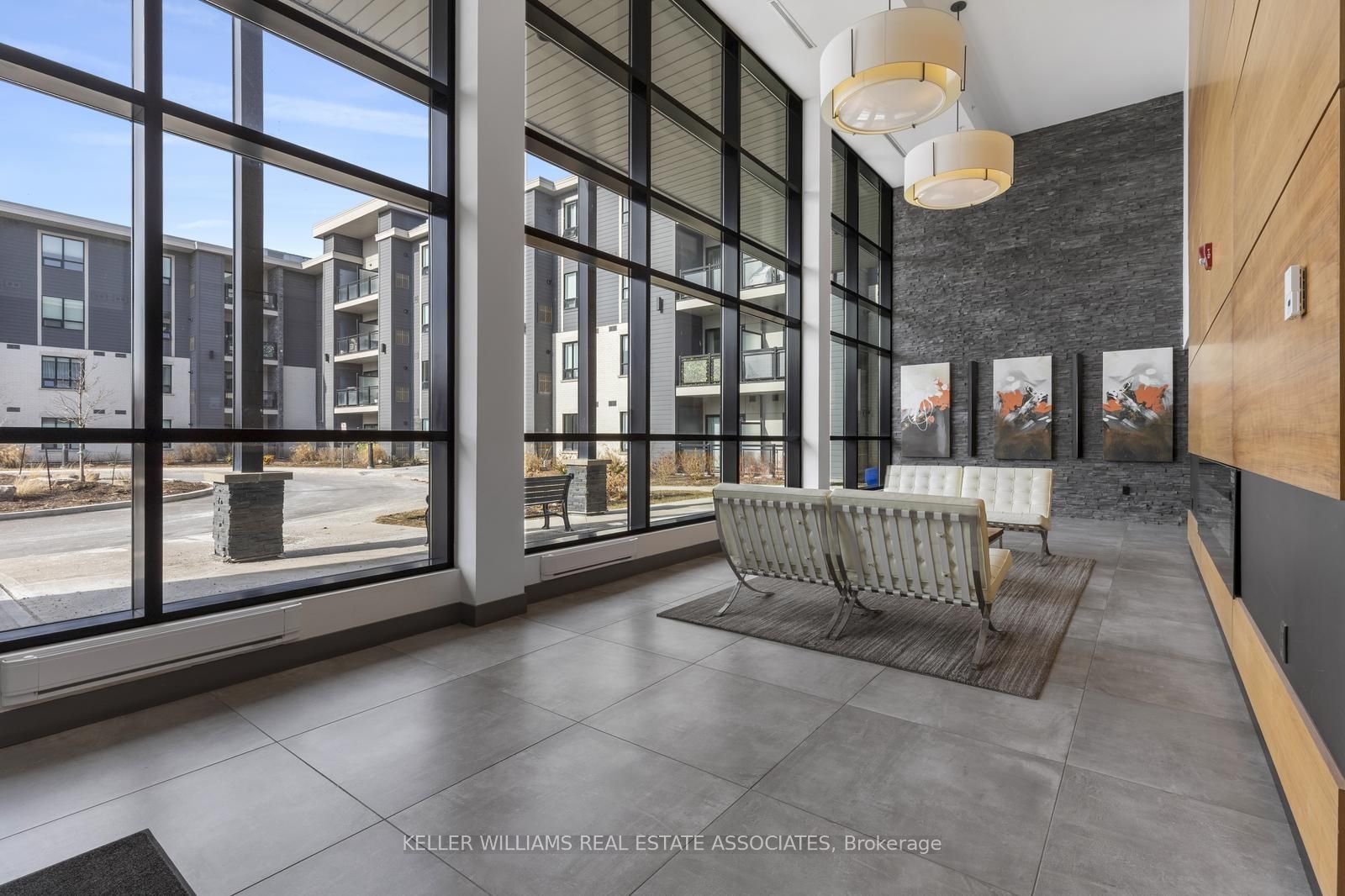 3170 Erin Mills Parkway, #420