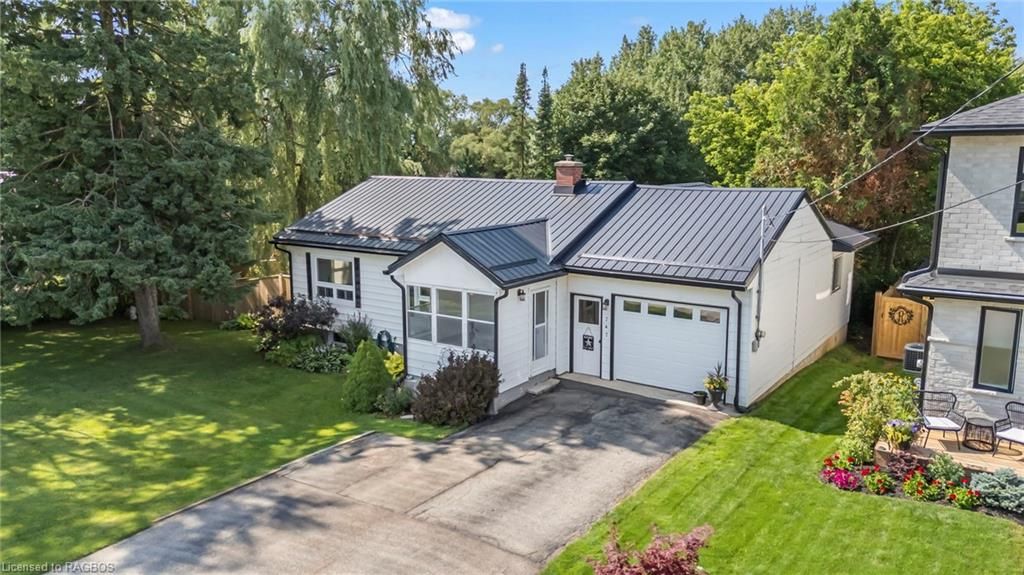 747 WATERLOO Street Wellington North Ontario N0G 2L3