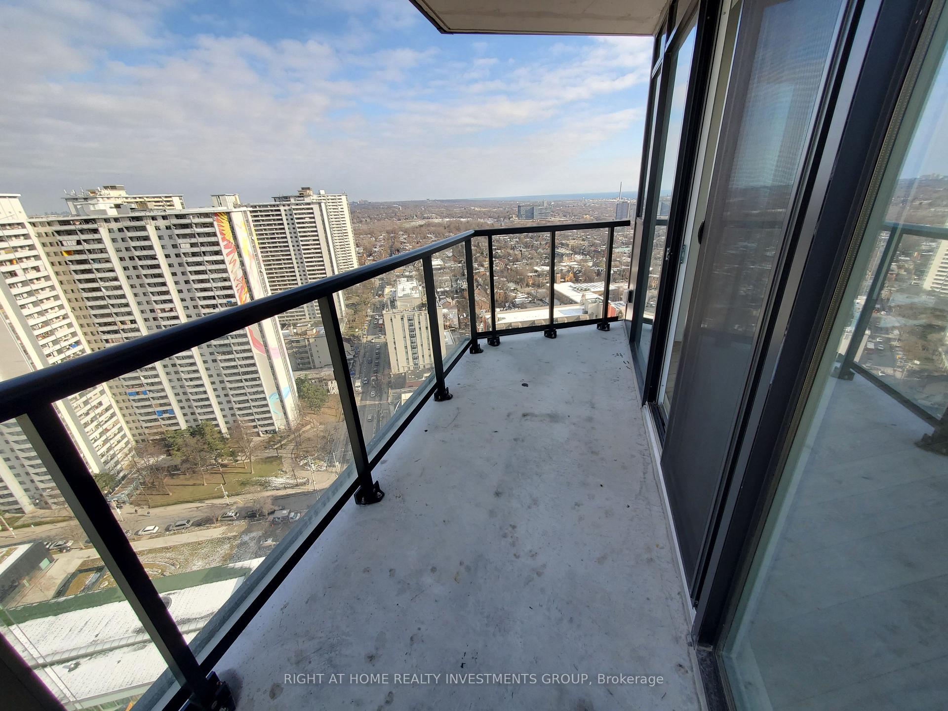 1 Bedroom Condo at 159 Wellesley, Toronto For sale