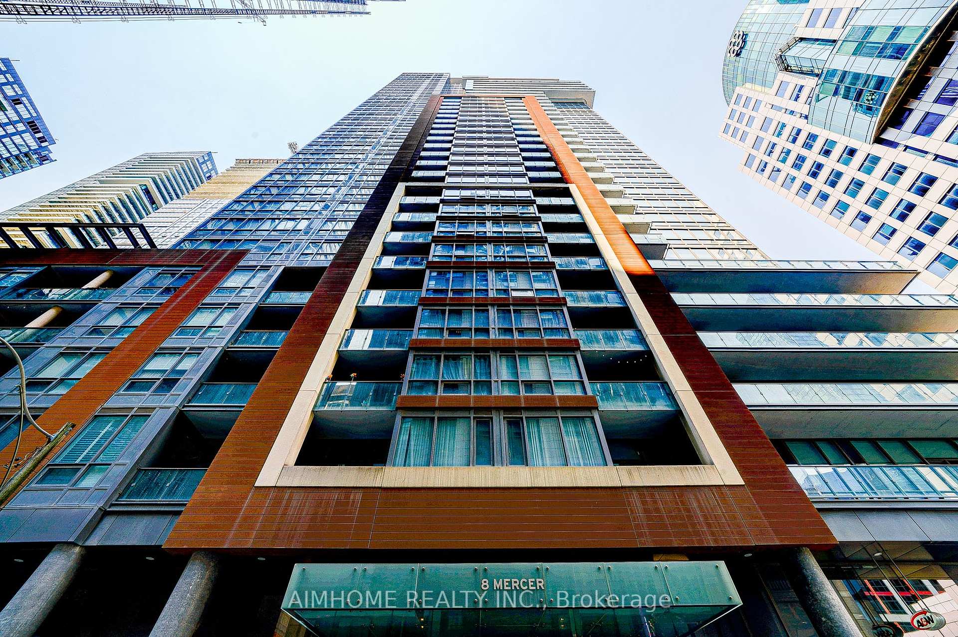 2 Bedrooms Condo at 8 Mercer, Toronto For sale