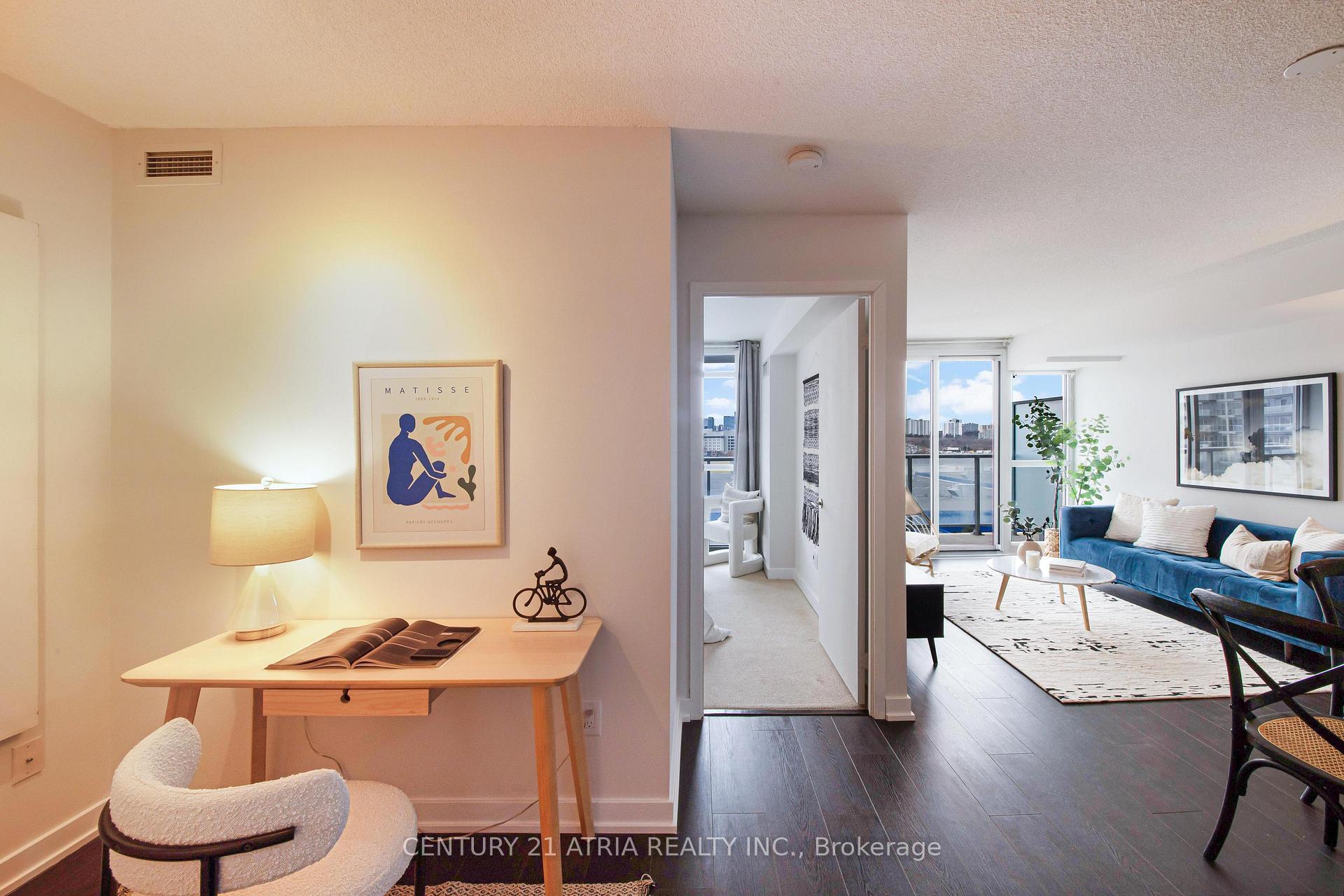 2 Bedrooms Condo at 121 Mcmahon, Toronto For sale