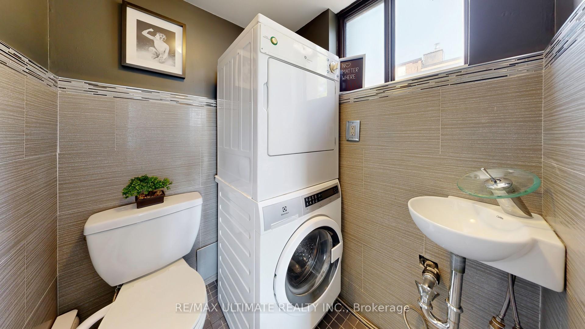 2 Bedrooms Condo at 135 Marlee, Toronto For sale