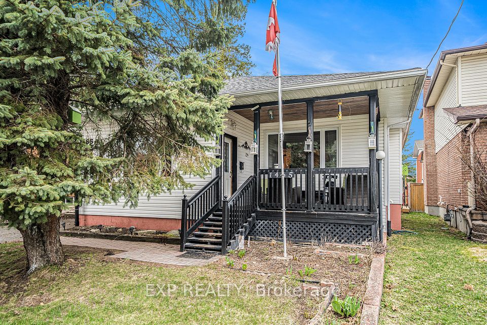 1465 Queensdale