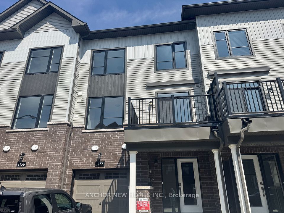 1158 Greentree
