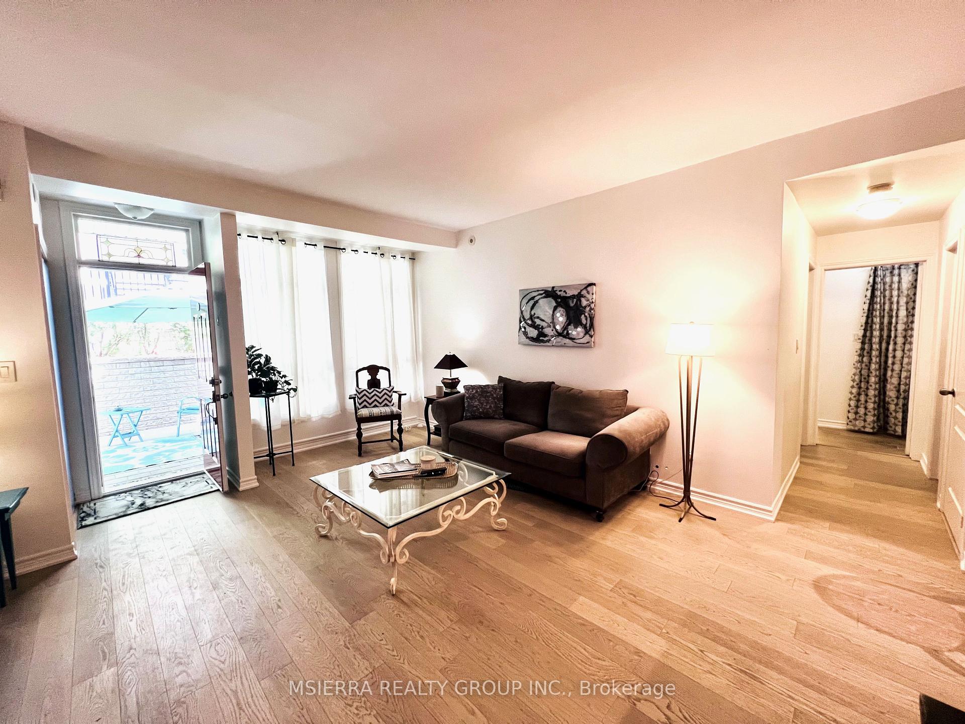 2 Bedrooms Condo at 65 Cranborne, Toronto For sale