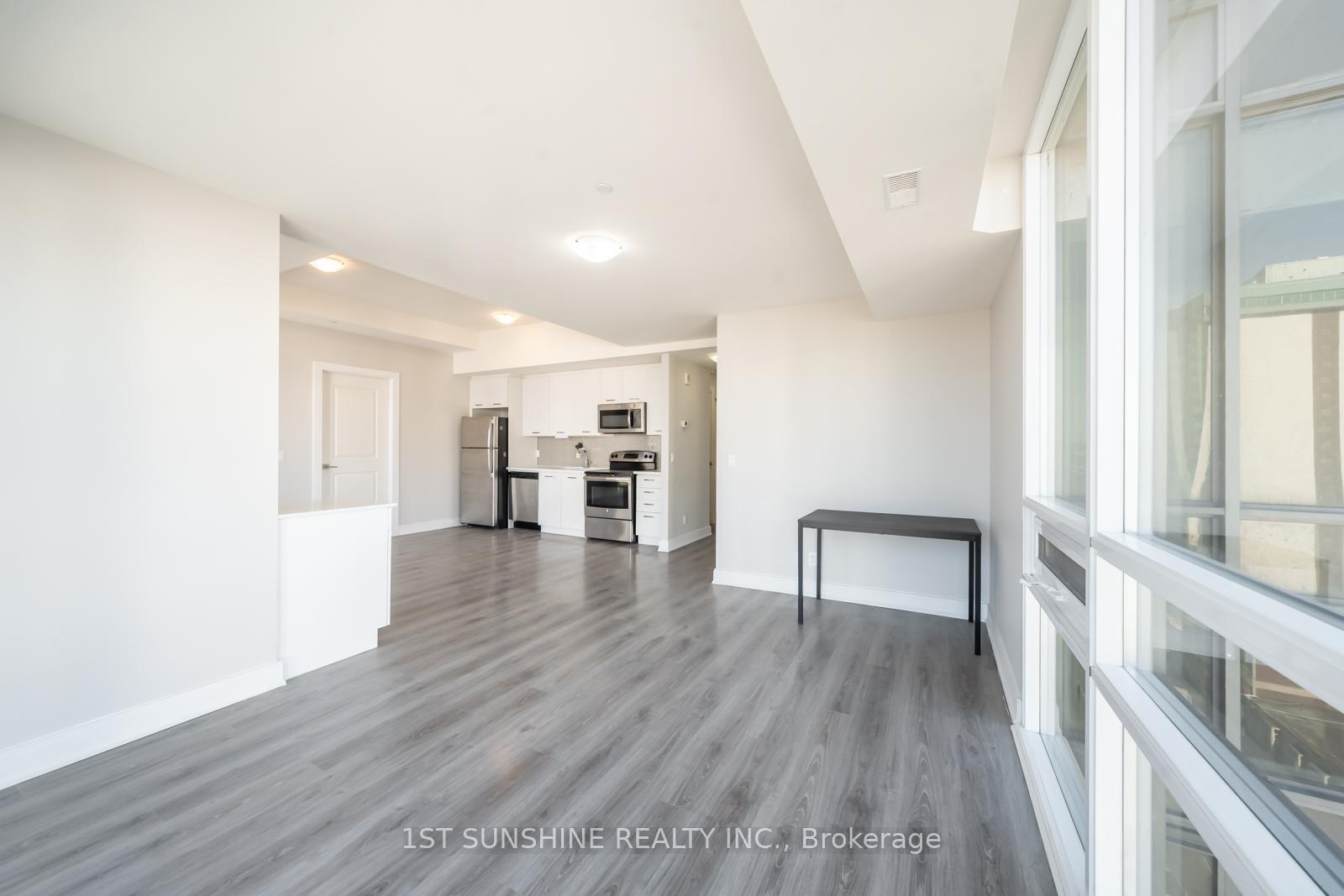 2 Bedrooms Condo at 150 MAIN,  Hamilton For sale