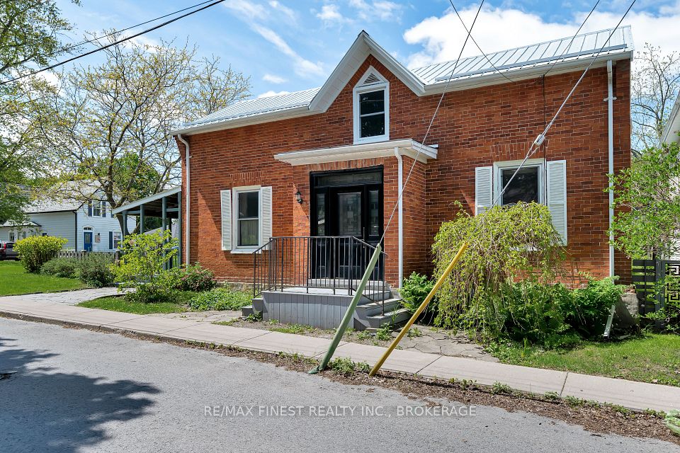 8 Catherine Street, Prince Edward County, ON K0K 2T0