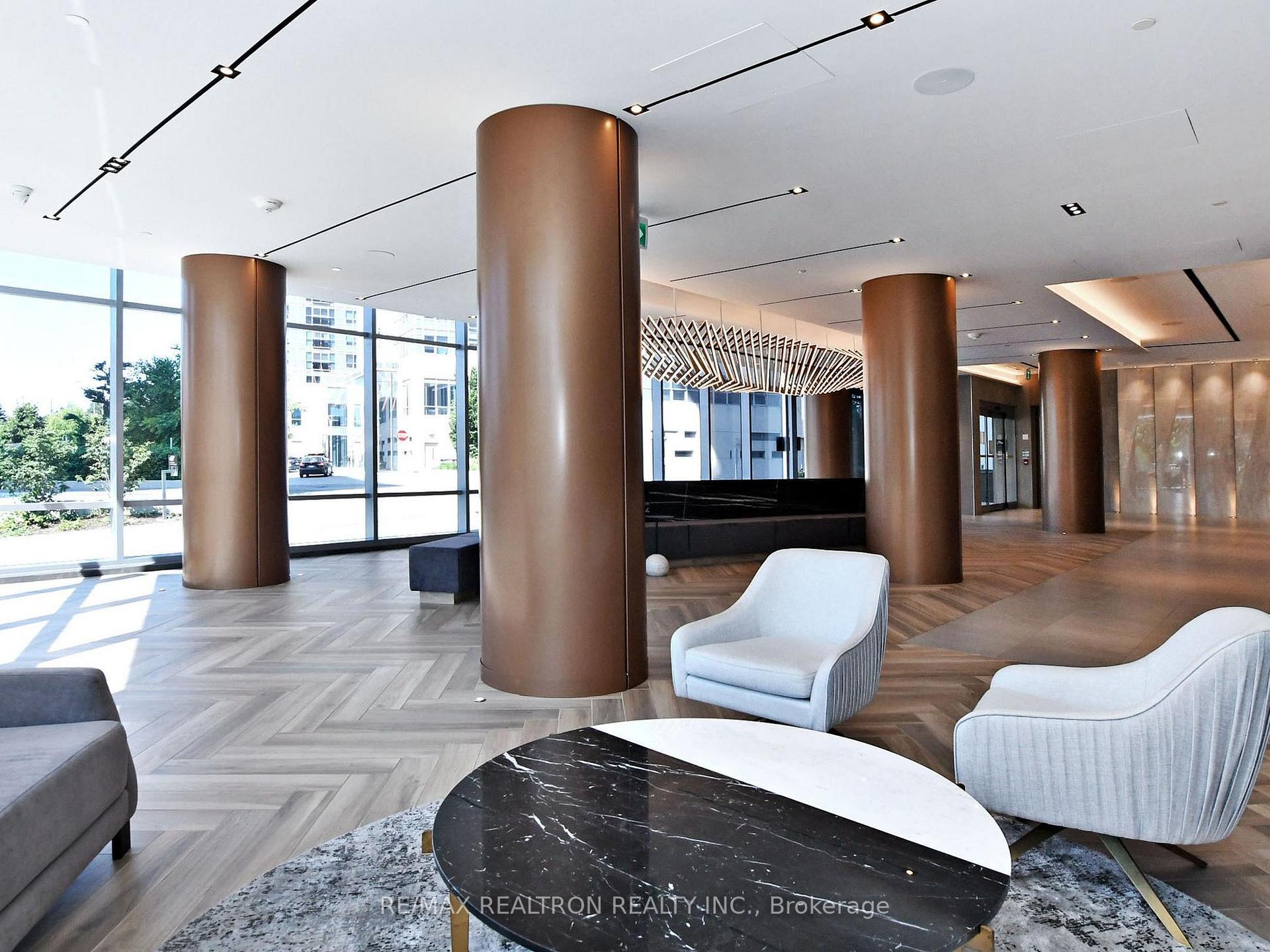 2 Bedrooms Condo at 225 Village Green, Toronto For sale