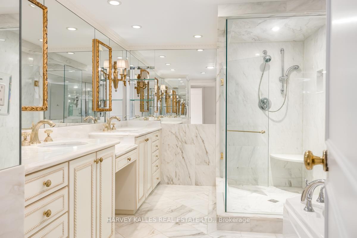2 Bedrooms Condo at 1166 Bay, Toronto For sale