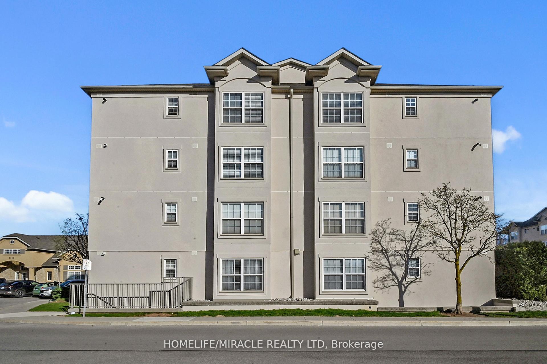 2 Bedrooms Condo at 1440 Bishops, Oakville For sale