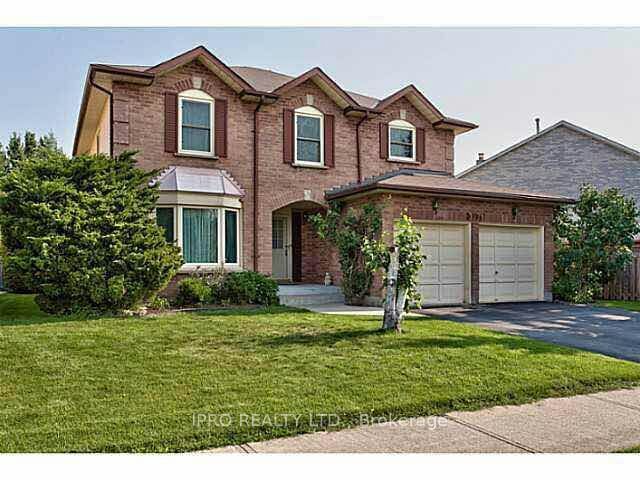 3271 Mead Crescent, Burlington, ON L7M 3M1