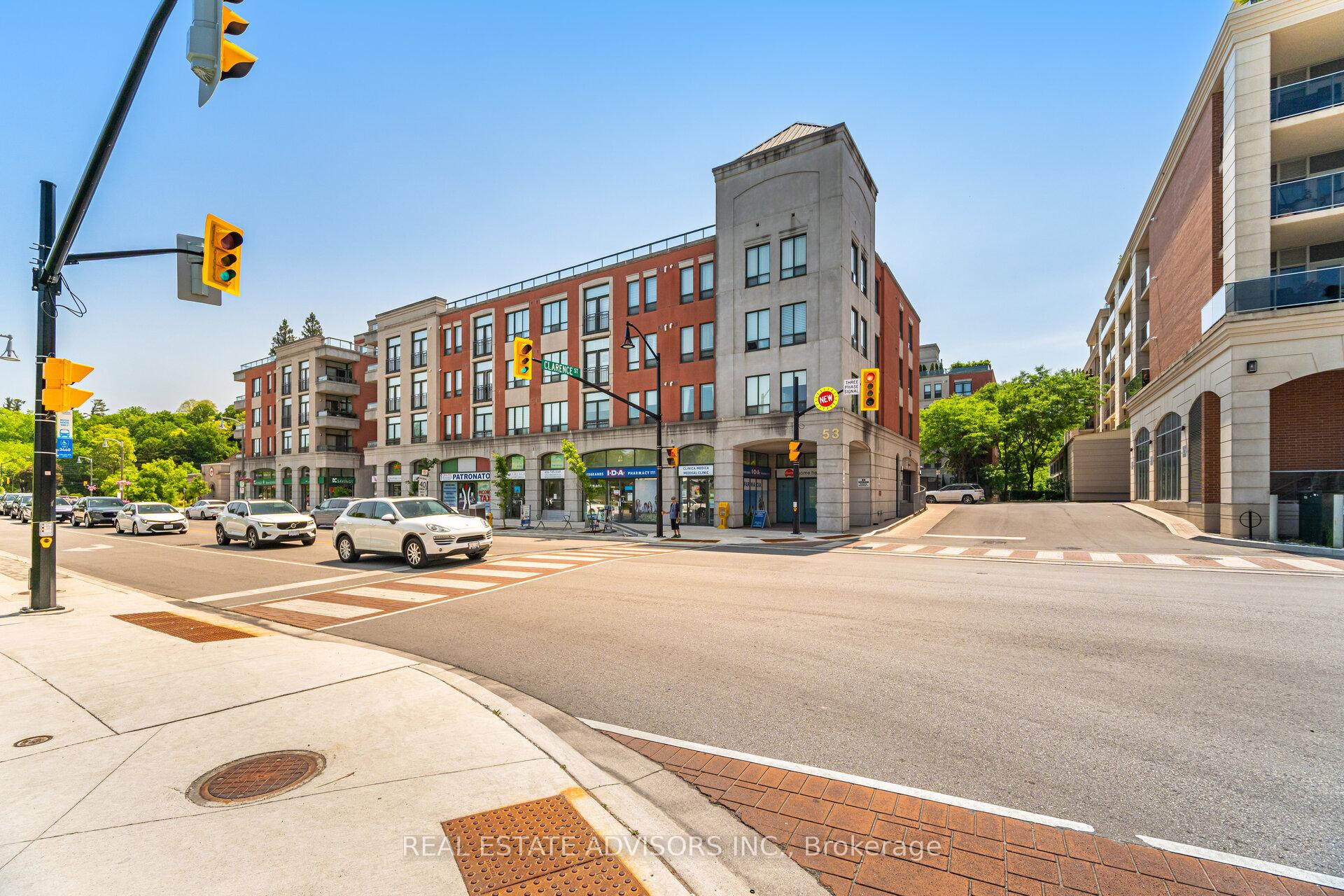 3 Bedrooms Condo at 53 Woodbridge, Vaughan For sale