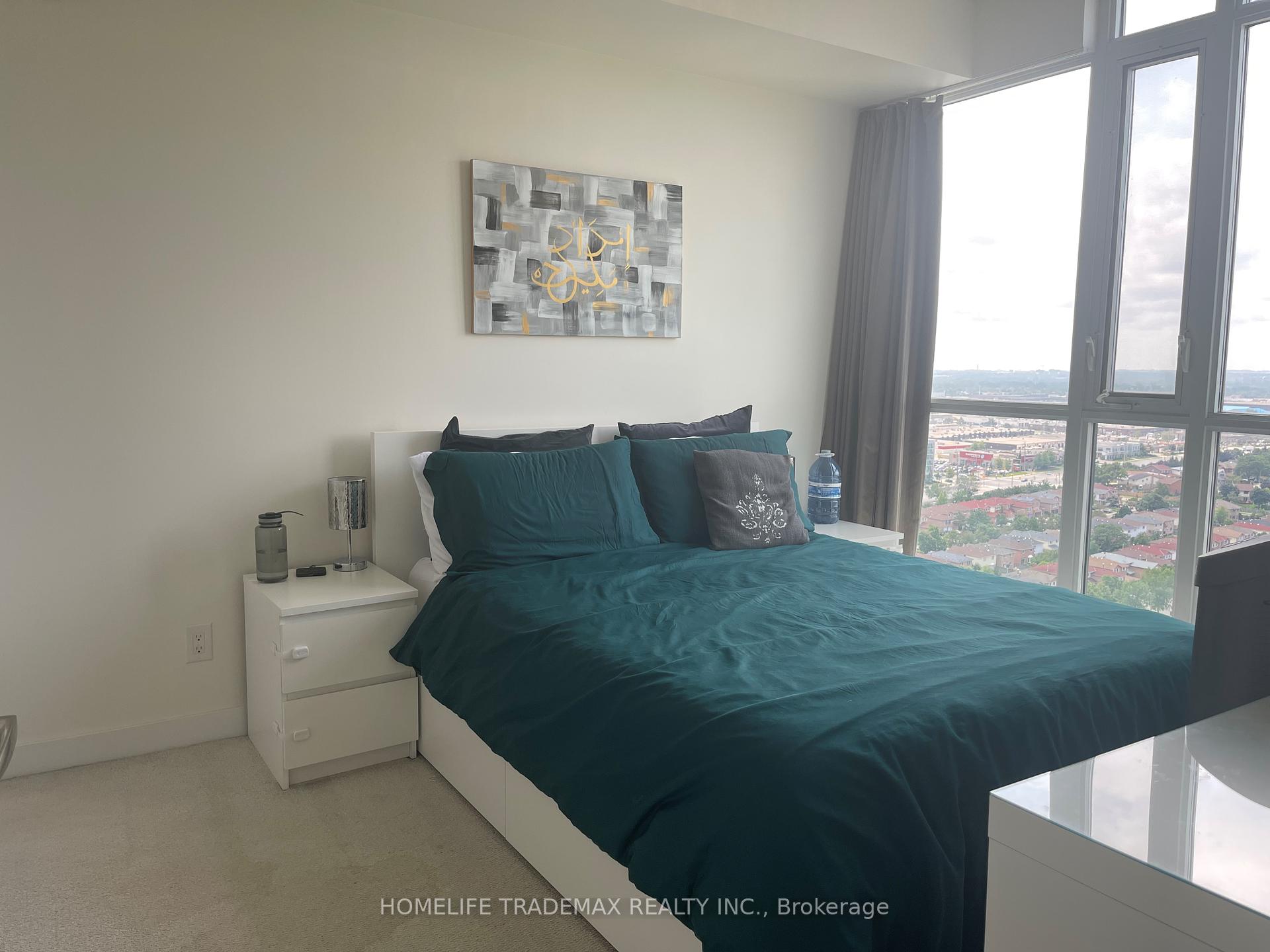 3 Bedrooms Condo at 4099 Brickstone, Mississauga For sale